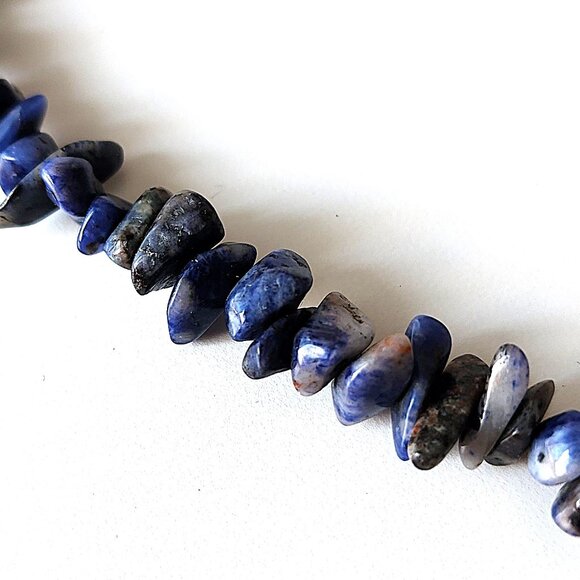 Lapis Lazuli chip necklace - Picture 5 of 8